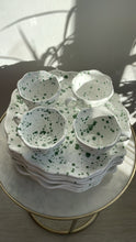 Load image into Gallery viewer, Selection Louani- Set café 4 tasse éclats vert
