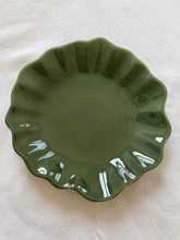 Load image into Gallery viewer, Coquillages- Assiette a dessert vert olive

